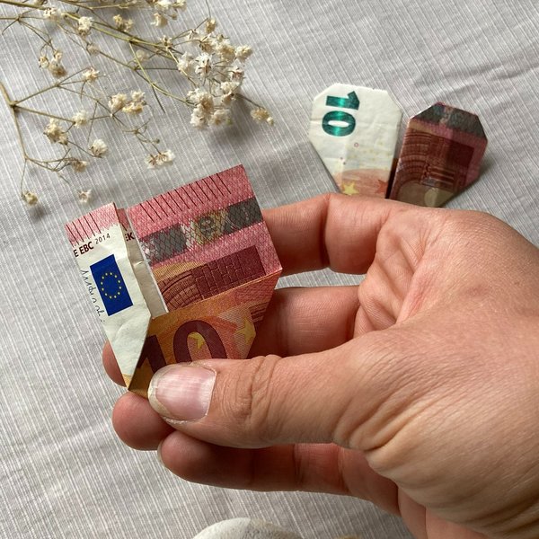10 Euro Schein DIY Faltanleitung, Geldschein als Herz